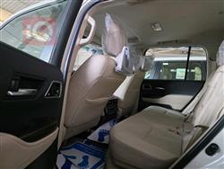 تۆیۆتا لاند کروزەر